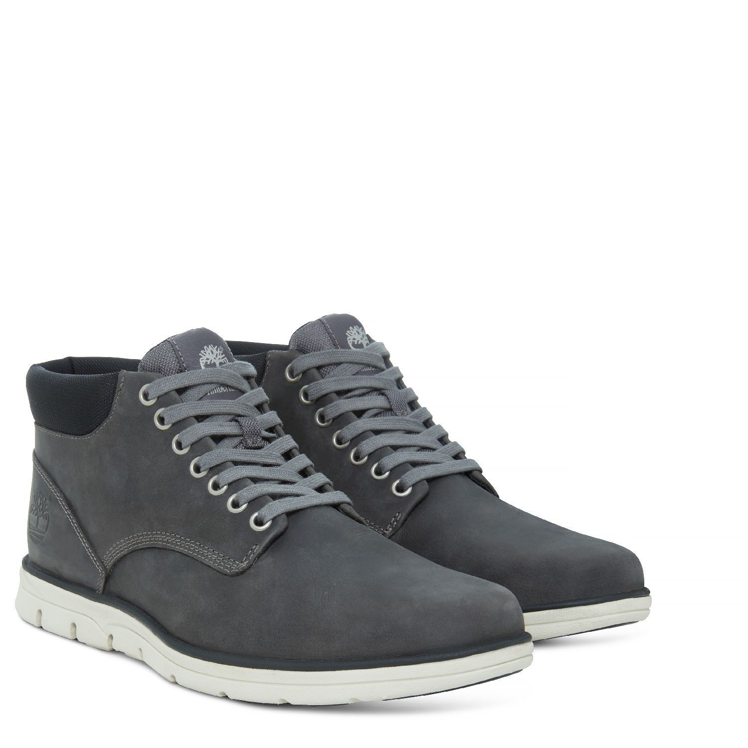 Bradstreet chukka deals
