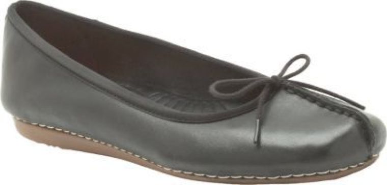 Clarks Freckle Ice Leather Black
