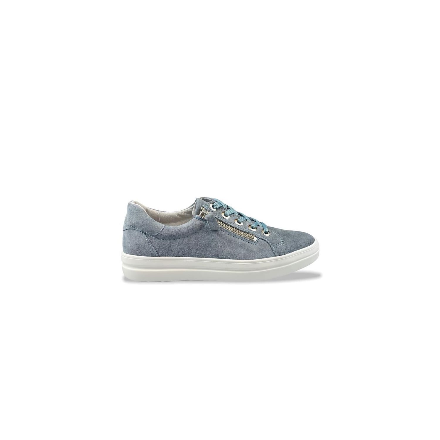 Common shop pairs sneakers