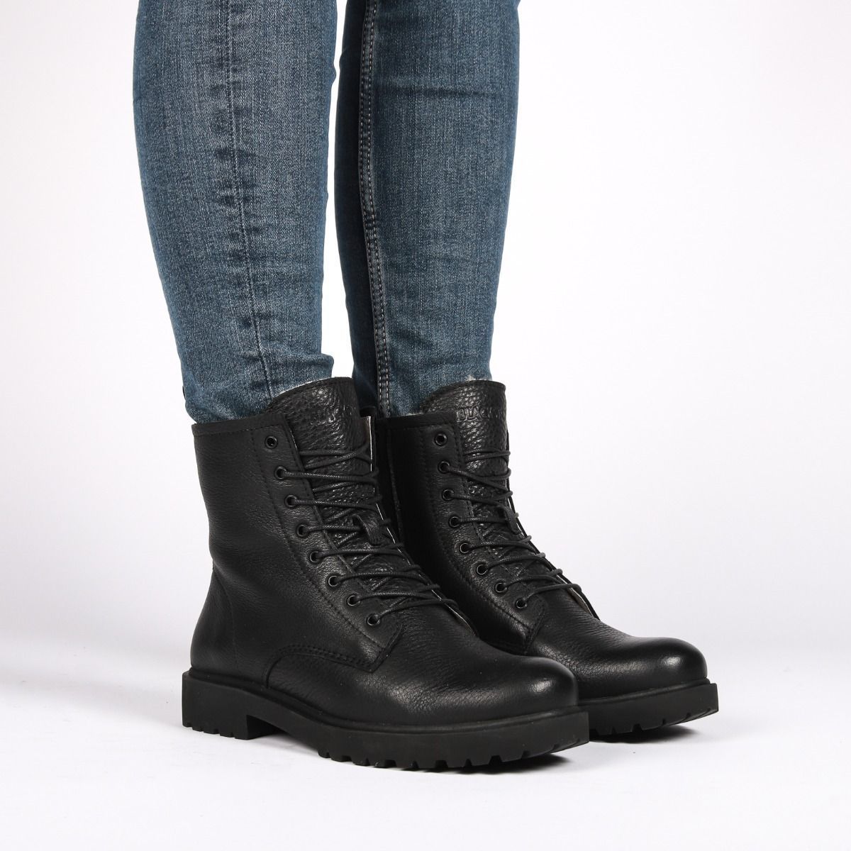 Blackstone kl87 boot clearance